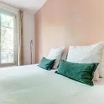 Superbe Appartement Neuf Pres De Montmartre