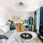 Guestready - Charming Apartment On The Top Floor