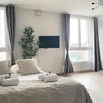 Luxurious & Spacious Flat In Paris