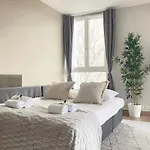 Luxurious & Spacious Flat In Paris