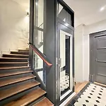 Saint-Germain-Des-Pres Sumptuous Apartment