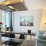 Appartement Contemporain Au Coeur De Paris