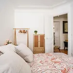 Tranquil Retreat In The 16Th Arrondissement