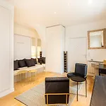 Guestready - Elysee Palace Marble Haven