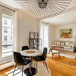 Guestready - Apt De Charme Dans Le Centre De Paris IX