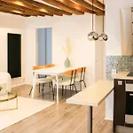 Lovely 51 M Nest In The Heart Of Paris