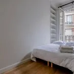 Goodguest- Luxe Stade Tour Eiffel 2Bdr