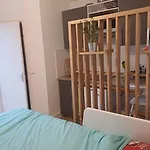 Elegant Pied-A-Terre Paris 8Eme