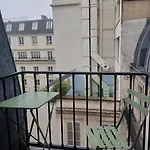 Elegant Pied-A-Terre Paris 8Eme