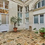 Superb Ac Apartment Paris Center Bourse By Studio Prestige