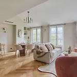 Amazing Apartment Le Marais Center Of Paris By Studio Prestige