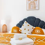 2 Pieces Refait Neuf Metro Jaures - Paris 19 - 4P - Flat-Guest