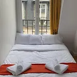 Charmante Petite Chambre Vue Sur Les Toits De Paris Avec Ascenseur - Quartier Anime Et Proche Des Jeux Olympiques