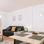 Contemporary 1Bd Apartment Saint Lazare!