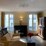 Chaleureux 3 Pieces Haussmanien Au Coeur Du Quartier Latin