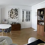 Modern T3 With Garden In Paris