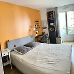 Modern T3 With Garden In Paris