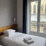 Hôtel De La Perdrix Rouge