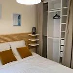 One Bedroom Apartment Batignolles