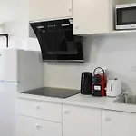 Beautiful And Spacious Apartment In The 10Th