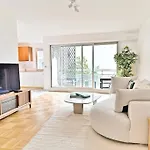 Appartement Spacieux Avec Balcon Le Bon Marche