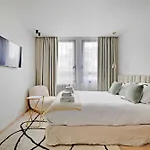 Elegant Apartment - 3Br-8P - Champs-Elysees