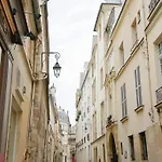 Coeur Du Marais - Grand Appartement 4 Personnes