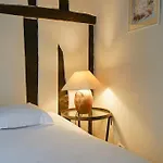 Coeur Du Marais - Grand Appartement 4 Personnes