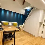 Joli Studio 18M2 En Plein Coeur Du Marais A Paris !