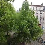 Bel Appartement Avec Vue Square - Paris Nation - 3 Voyageurs