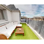 Joivy Charming Studio With Eiffel Tower View