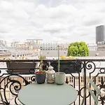 Veeve - Parisian Vistas