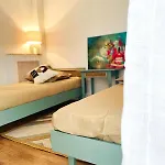 Gare Du Nord - Large Renovated Apartment
