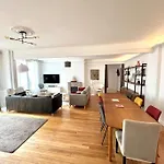 Grand Appartement Dans Paris 8 Couchages