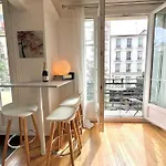 Grand Appartement Dans Paris 8 Couchages