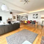 Grand Appartement Dans Paris 8 Couchages
