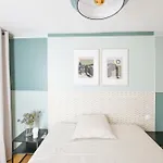 Architect-Designed Apartment In Le Marais District