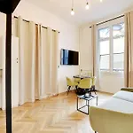 Charming Apartment Heart Of Le Marais - Gethosted