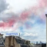 Studio Avec Balcon L\'Arc De Triomphe