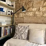 Art And Design Lover\'S Dream In Central Paris