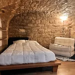 Art And Design Lover\'S Dream In Central Paris