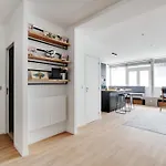 Spacious Apartment - 2Br- 6P - Grandes-Carrieres