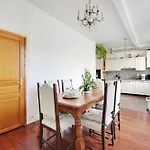 Chez Maguy