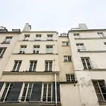 Classy Apartment In The Heart Of Le Marais
