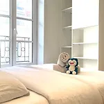 127 - Appartement Neuf & Luxueux Paris 2Eme 4Pers