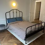 Room In Large Classic Parisian Apartment
