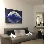 Peaceful Apartment - 1Br- 4P - Eiffel Tower