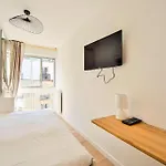 Tres Bel Appartement 8P Canal Saint Martin