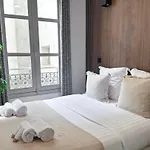 Unique Flat Near Louvre & Palais Royal