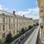 Trocadero & Arc De Triomphe With Balcony - Cityapartmentstay